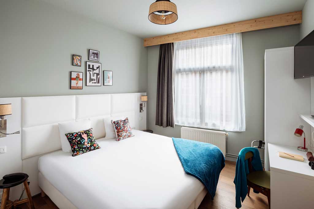 A guest room at the greet Lille Gare Flandres hotel. (Photo: ALL – Accor Live Limitless)